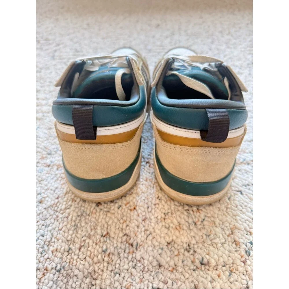 adidas these neo